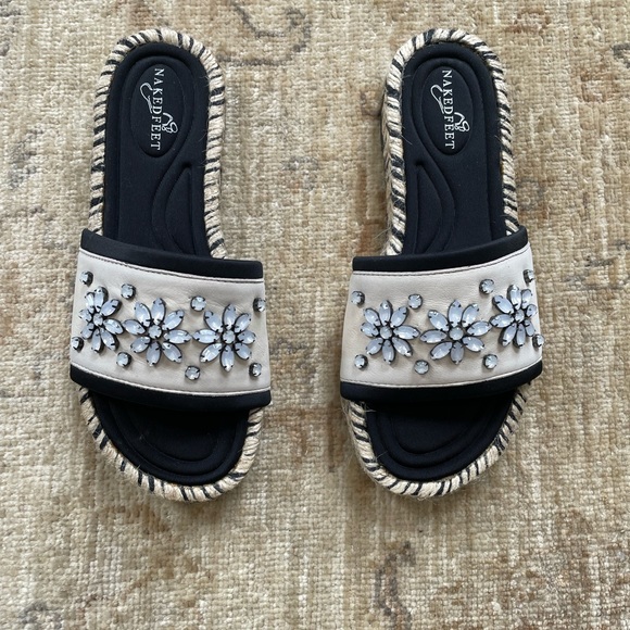 Naked Feet Pool Slides, Size 6 - Picture 1 of 12